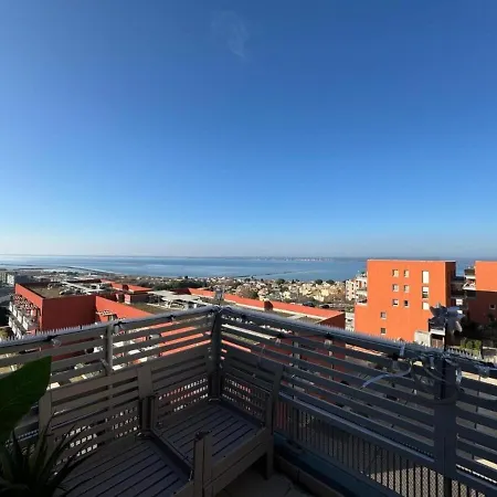 Somptueux T3 Vue Unique, Pisicne *